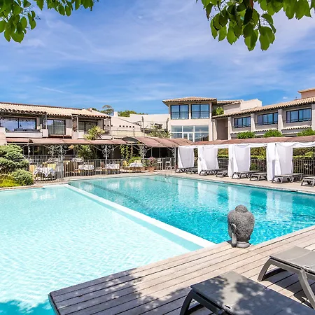 Le Roi Theodore & Hotel