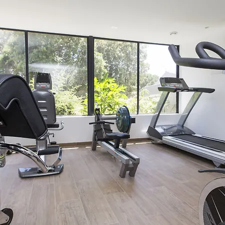 Le Roi Theodore & فندق بورتو فيكشْيو