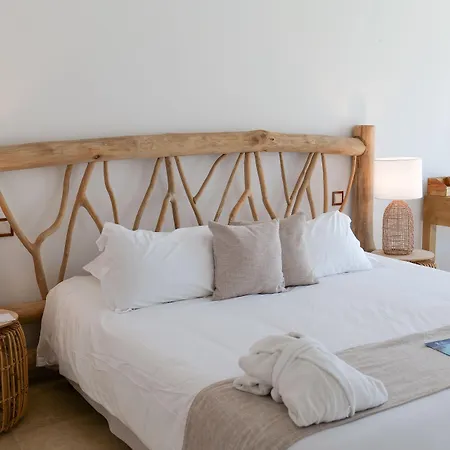 Le Roi Theodore & Hotel 4*