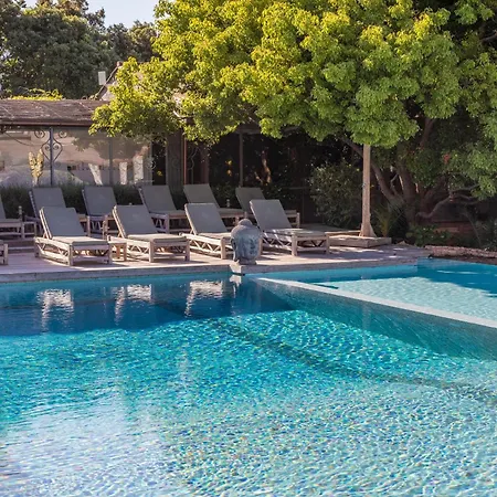 Le Roi Theodore & Hotel Porto-Vecchio (Corsica)