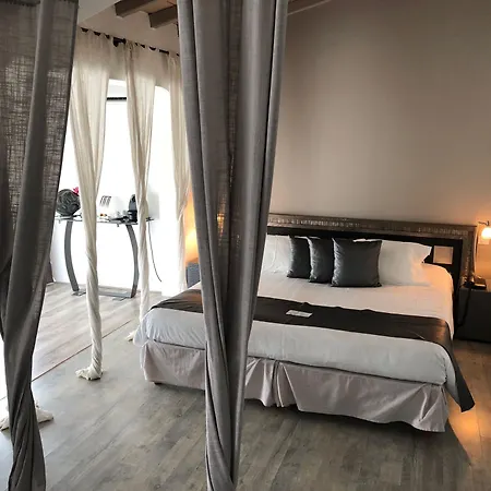 Hotel Le Roi Theodore & Porto-Vecchio (Corsica)