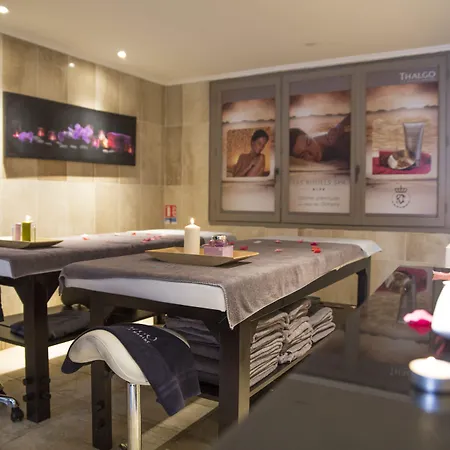 Hotel Le Roi Theodore & 4*