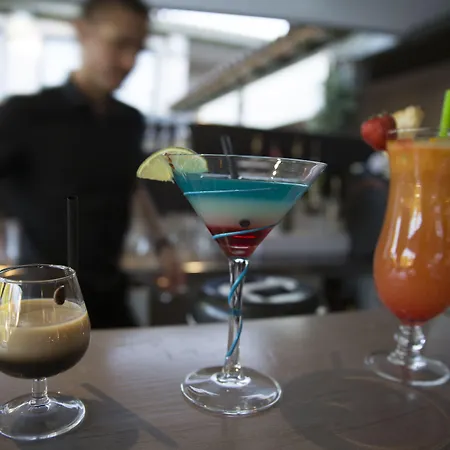 Le Roi Theodore & Hotel 4*