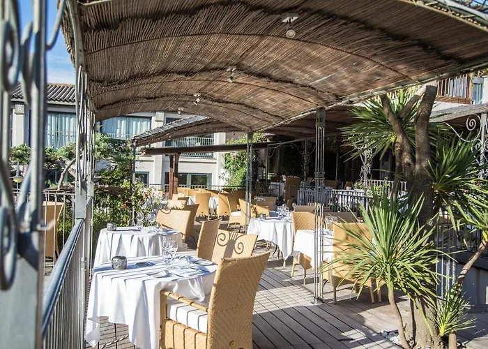 Le Roi Theodore & Hotell Porto-Vecchio (Corsica)