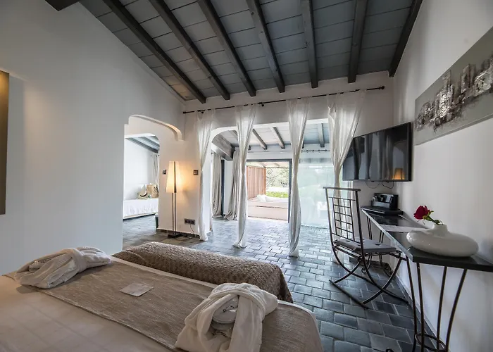 Hotell Le Roi Theodore & Porto-Vecchio (Corsica)